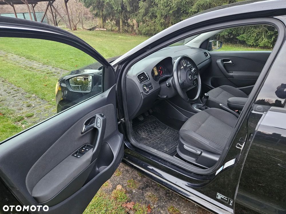 Volkswagen Polo 1.6 TDI DPF Highline - 6