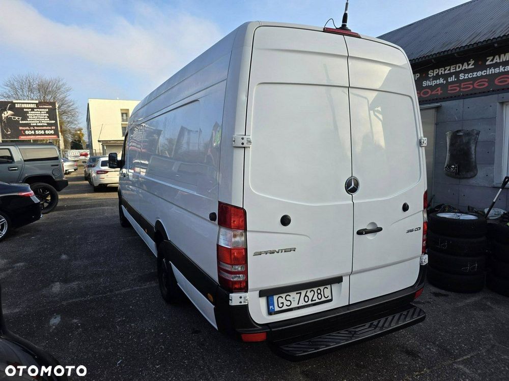 Mercedes-Benz Sprinter - 5
