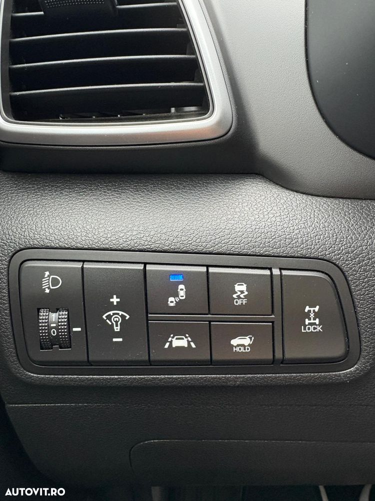 Hyundai Tucson 2.0 CRDI 4WD 6AT Luxury+ - 18