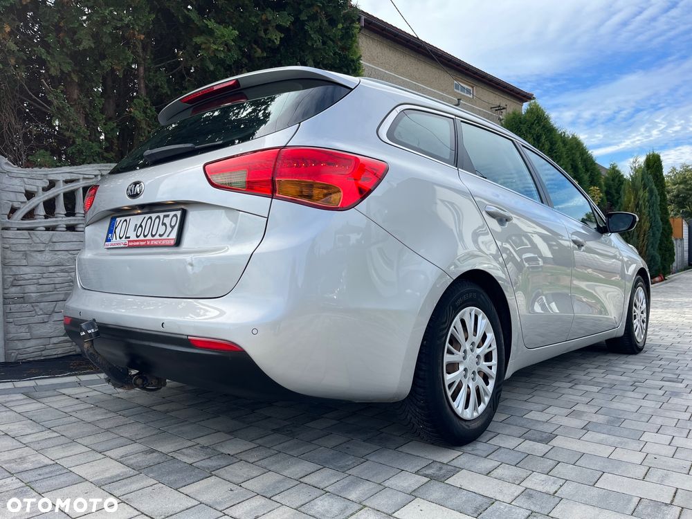 Kia Ceed 1.6 GDI Business Line - 16