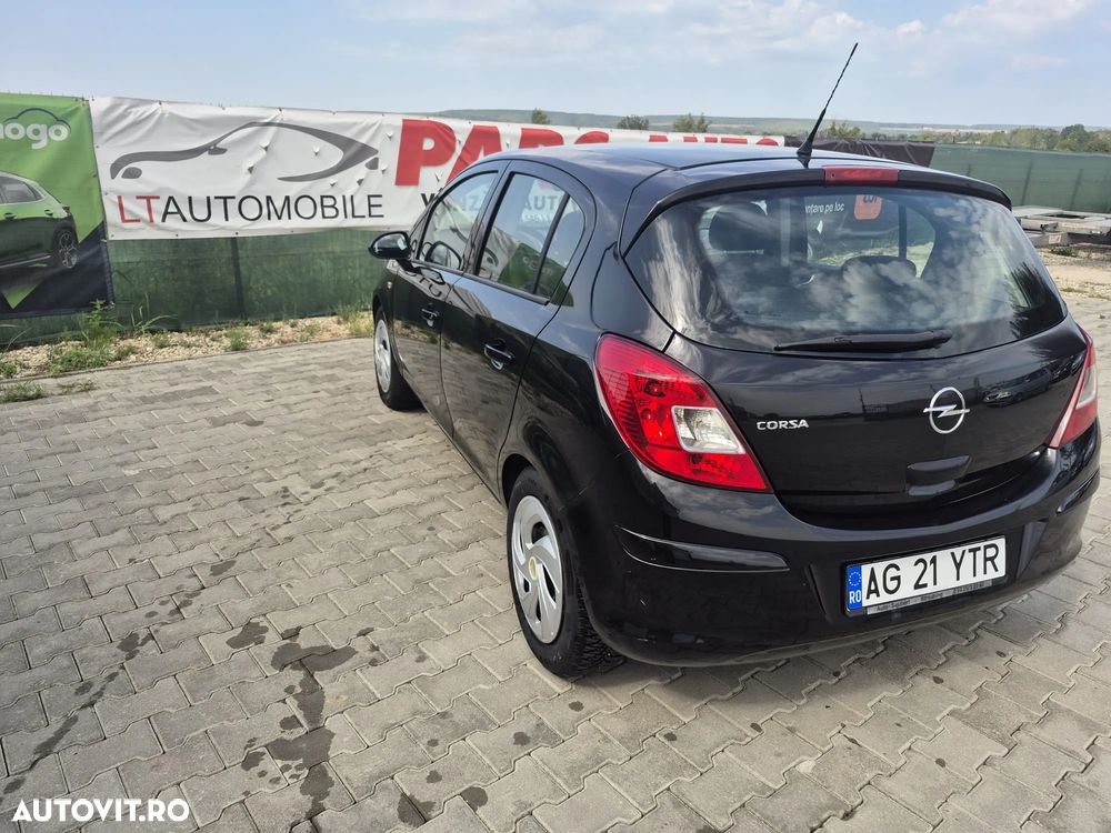 Opel Corsa 1.2i Cosmo - 10