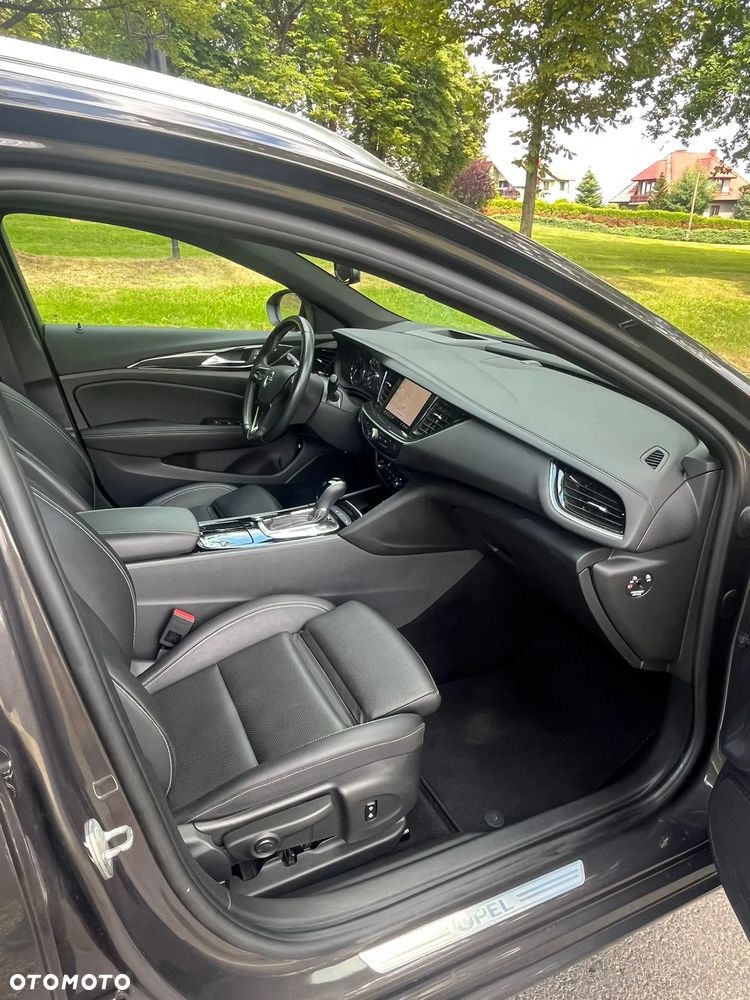 Opel Insignia 2.0 CDTI 4x4 - 18
