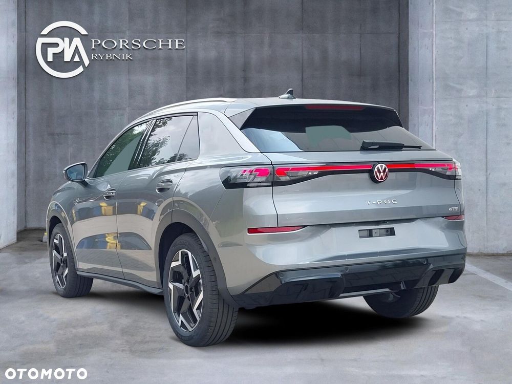 Volkswagen T-Roc - 4