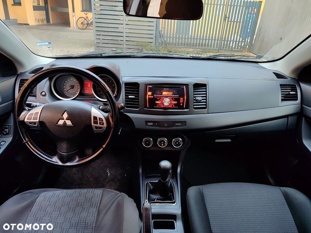 Mitsubishi Lancer 1.8 Inform - 5