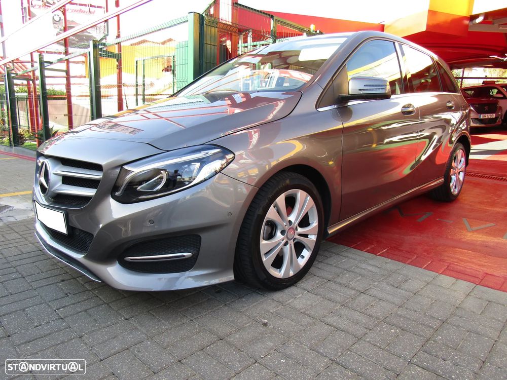 Mercedes-Benz B 200