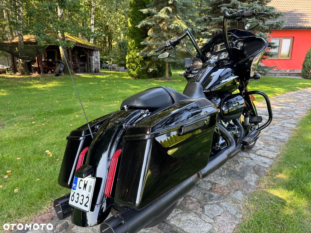 Harley-Davidson Touring Road Glide - 13