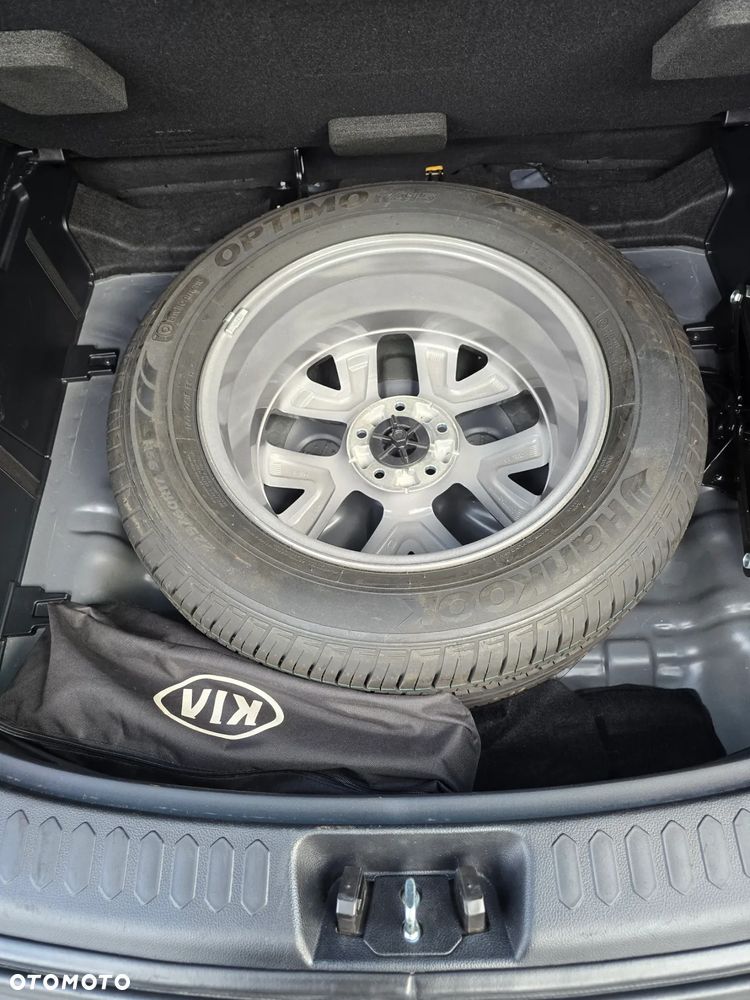 Kia Sportage 1.7 CRDI Business Line L 2WD - 30