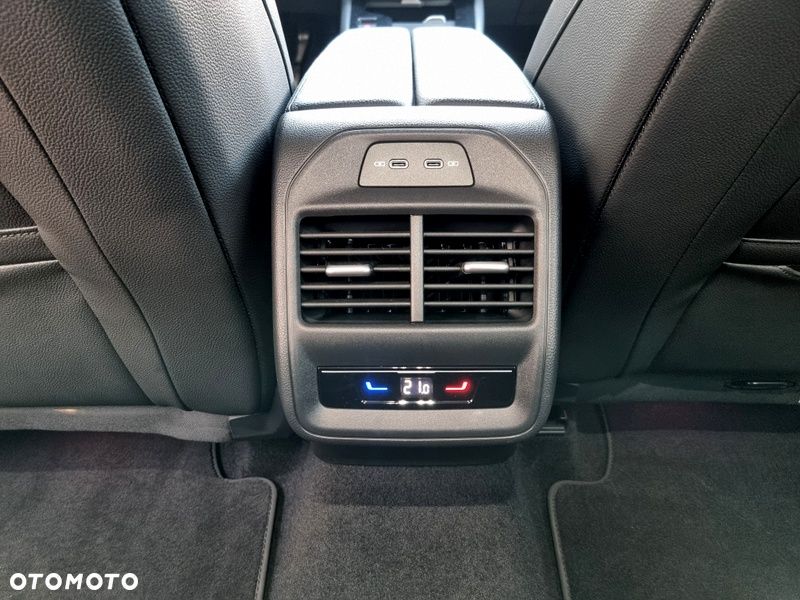 Skoda Superb 1.5 TSI L&K DSG - 38