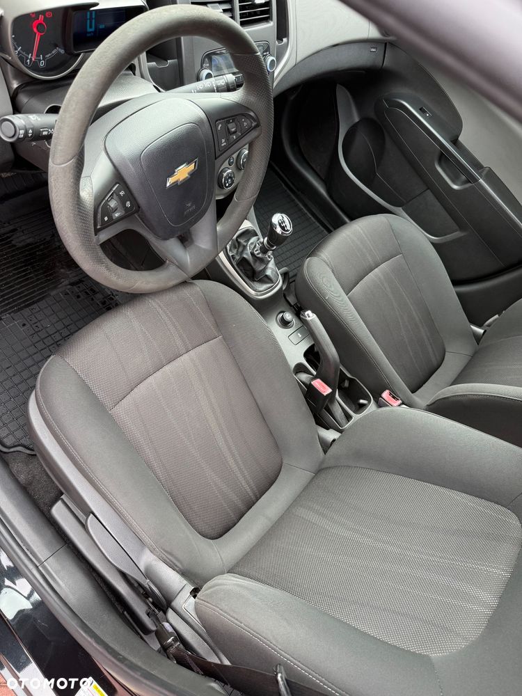Chevrolet Aveo 1.4 16V LT - 14