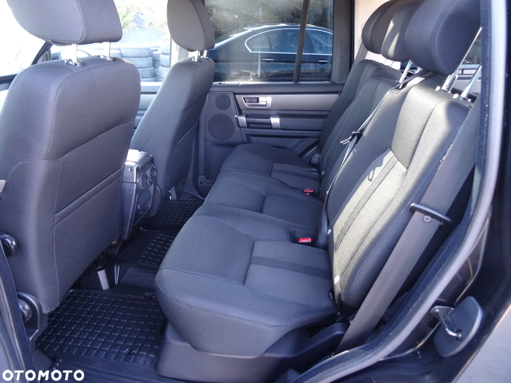 Land Rover Discovery IV 3.0 TD V6 E - 15
