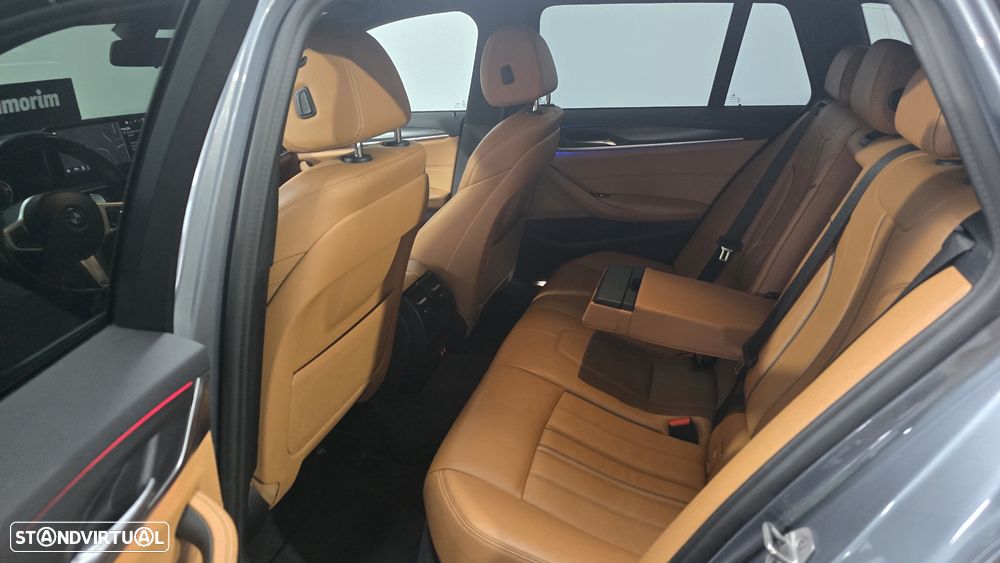 BMW 520 d Pack Desportivo M Auto - 19