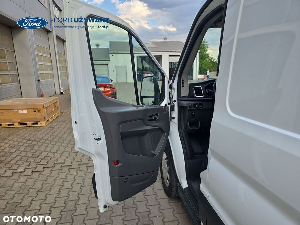 Ford Transit - 22