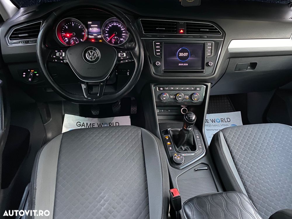 Volkswagen Tiguan 2.0 TDI 4Mot Comfortline - 13