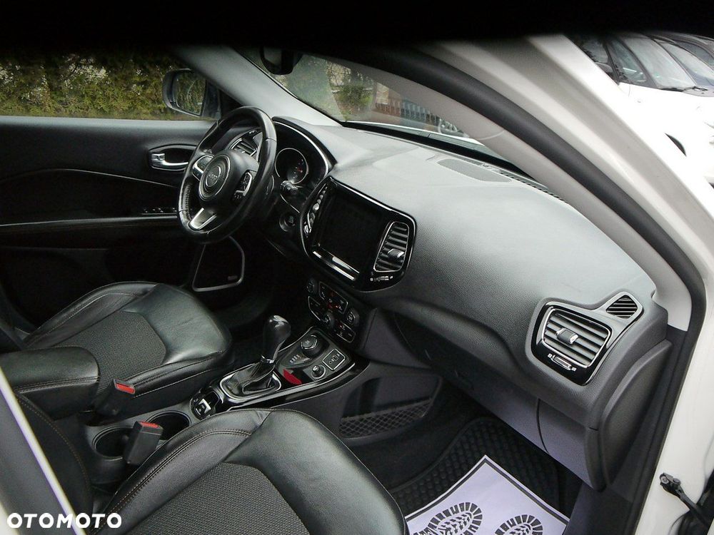 Jeep Compass 2.0 MultiJet Active Drive Automatik Limited - 28