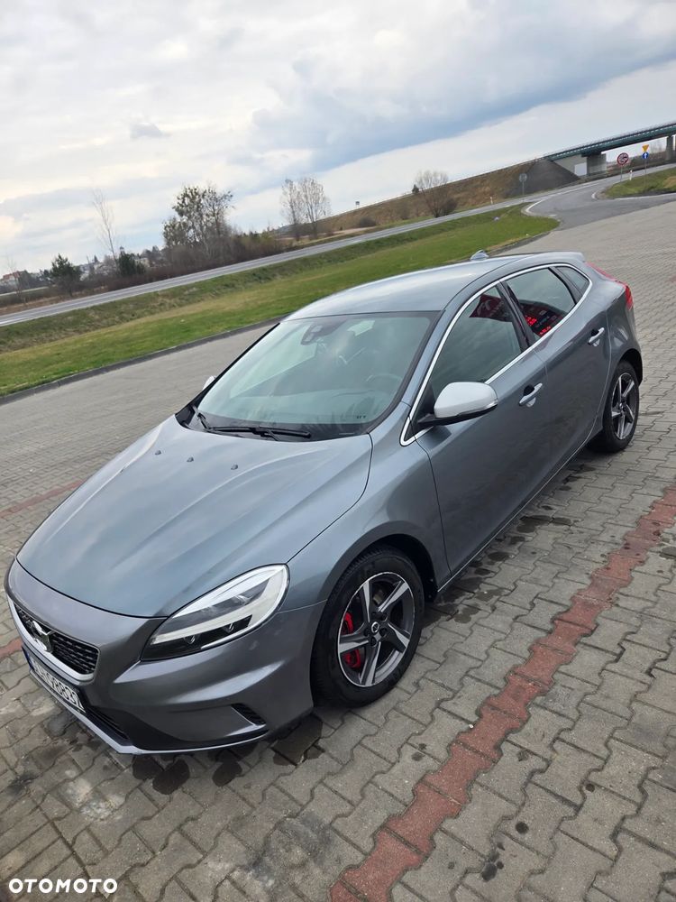Volvo V40 D3 Drive-E R-Design Momentum - 2