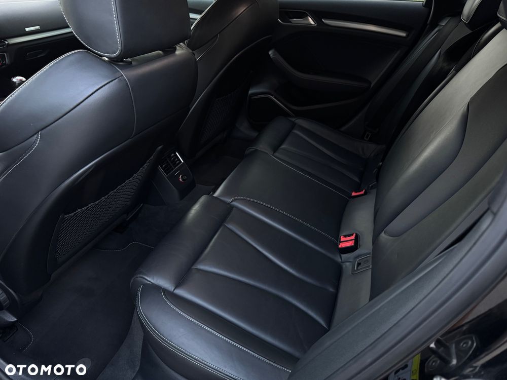 Audi S3 Sportback - 16