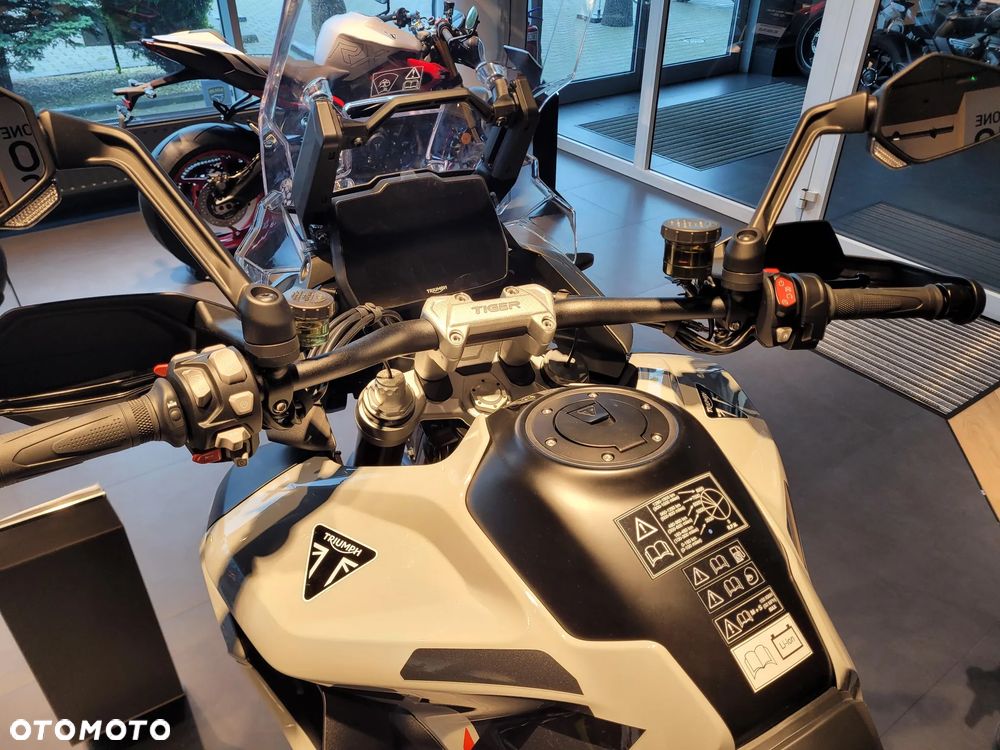Triumph Tiger - 5