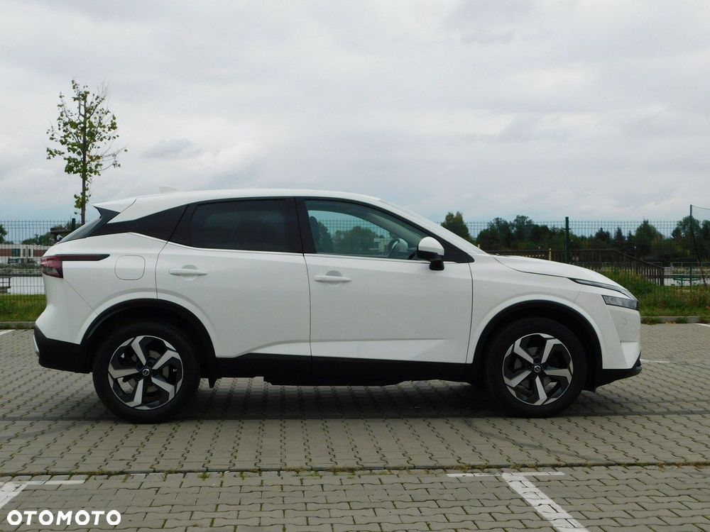 Nissan Qashqai 1.3 DIG-T N-Connecta - 31