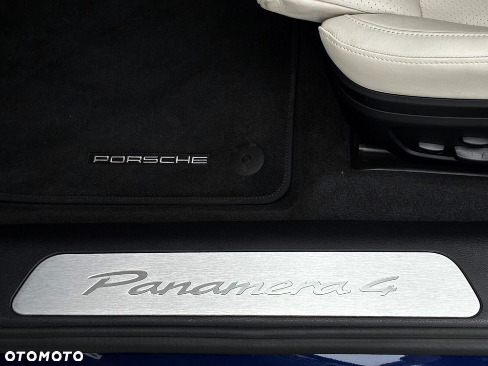 Porsche Panamera - 20