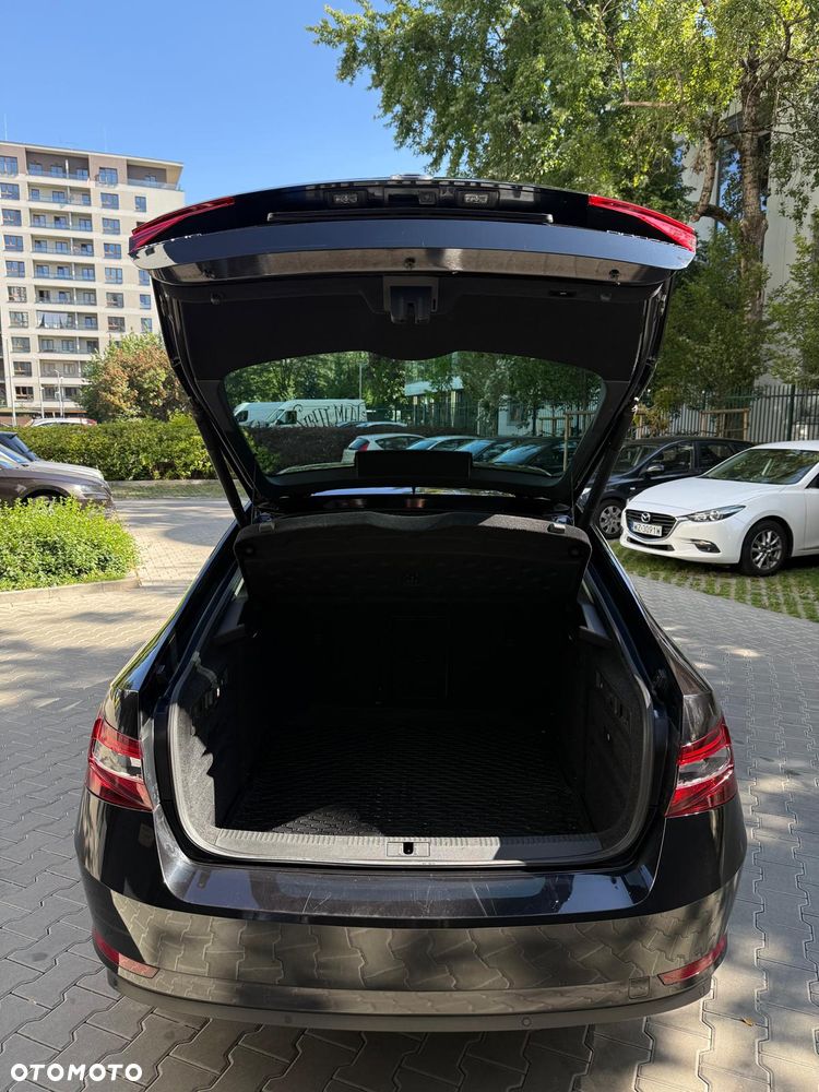 Skoda Superb 2.0 TSI L&K DSG - 8