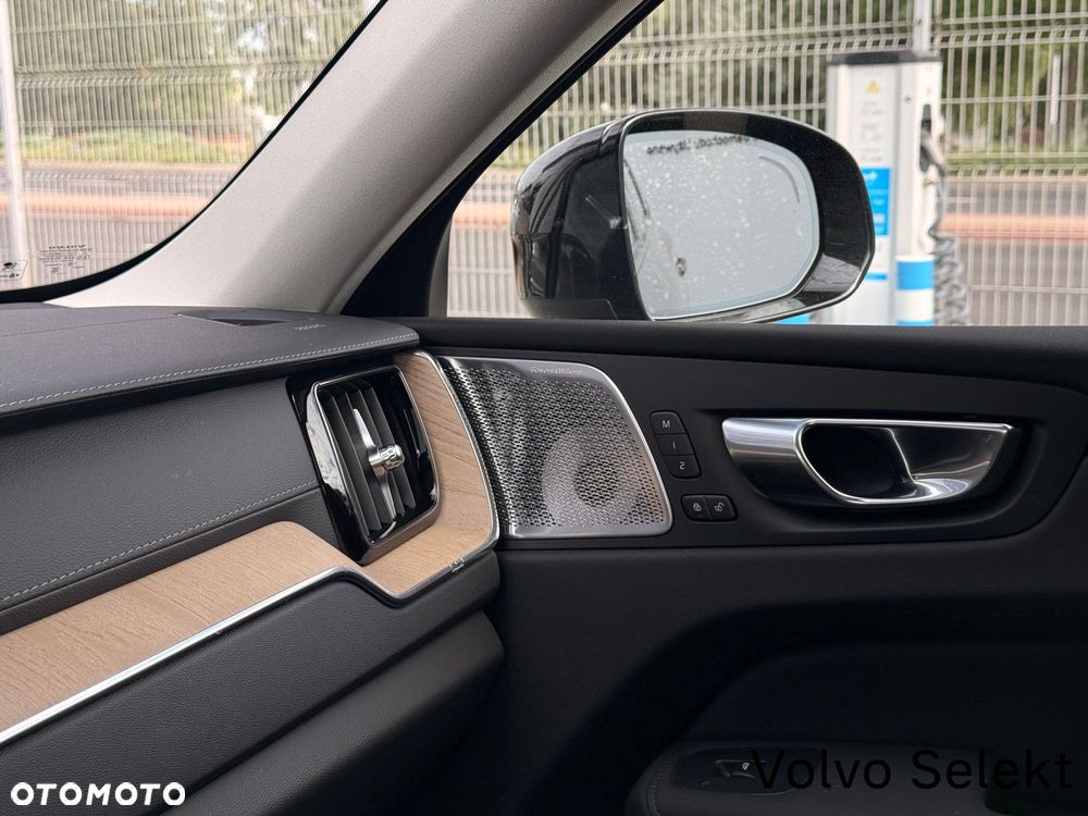 Volvo XC 60 - 30