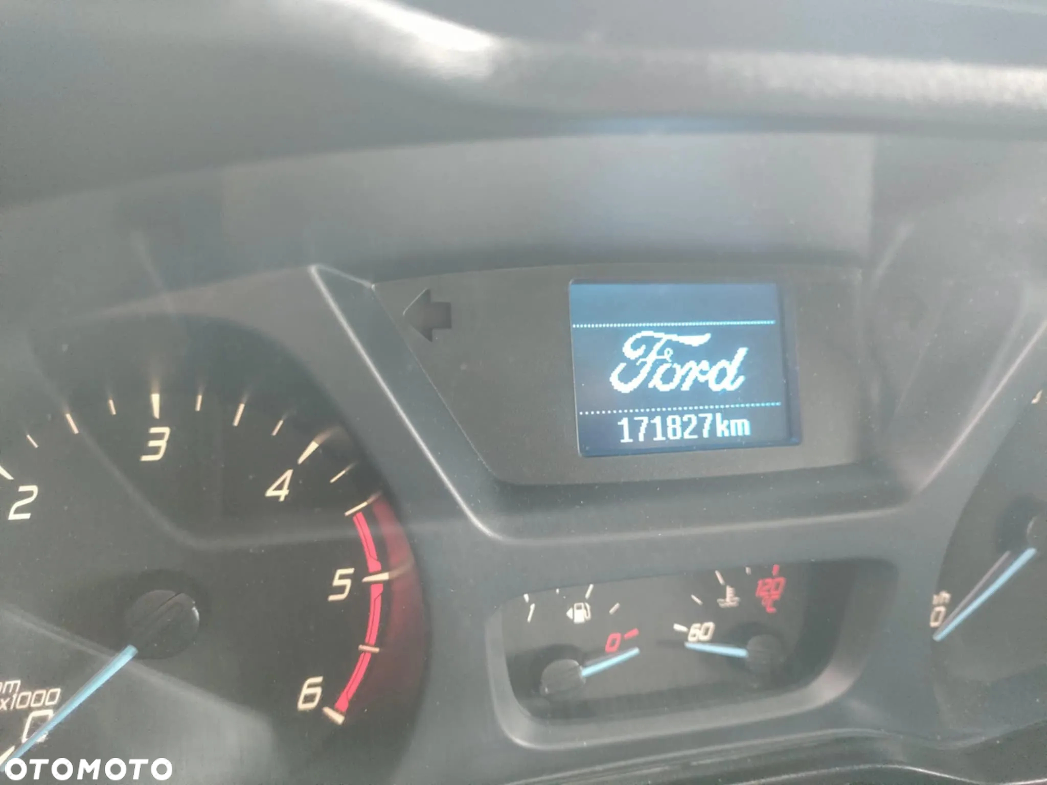 Ford TRANSIT CUSTOM - 14