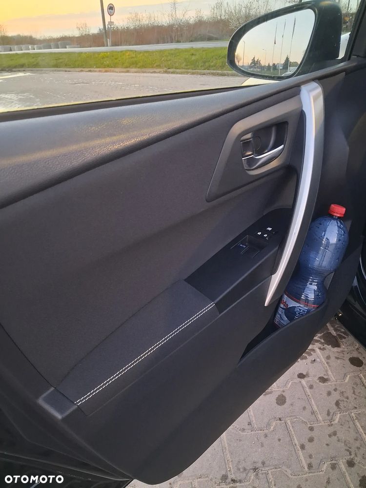 Toyota Auris - 15