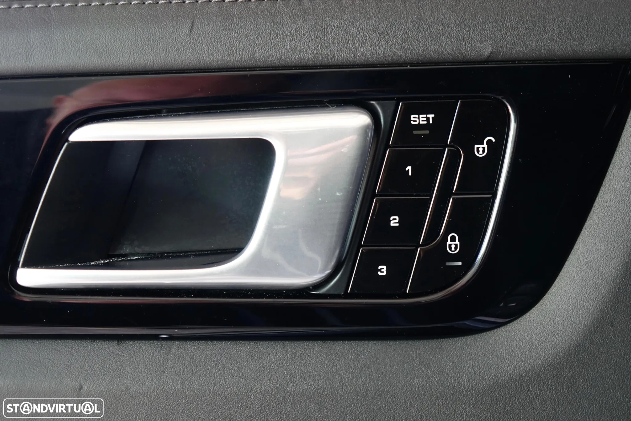 Porsche Cayenne S - 22