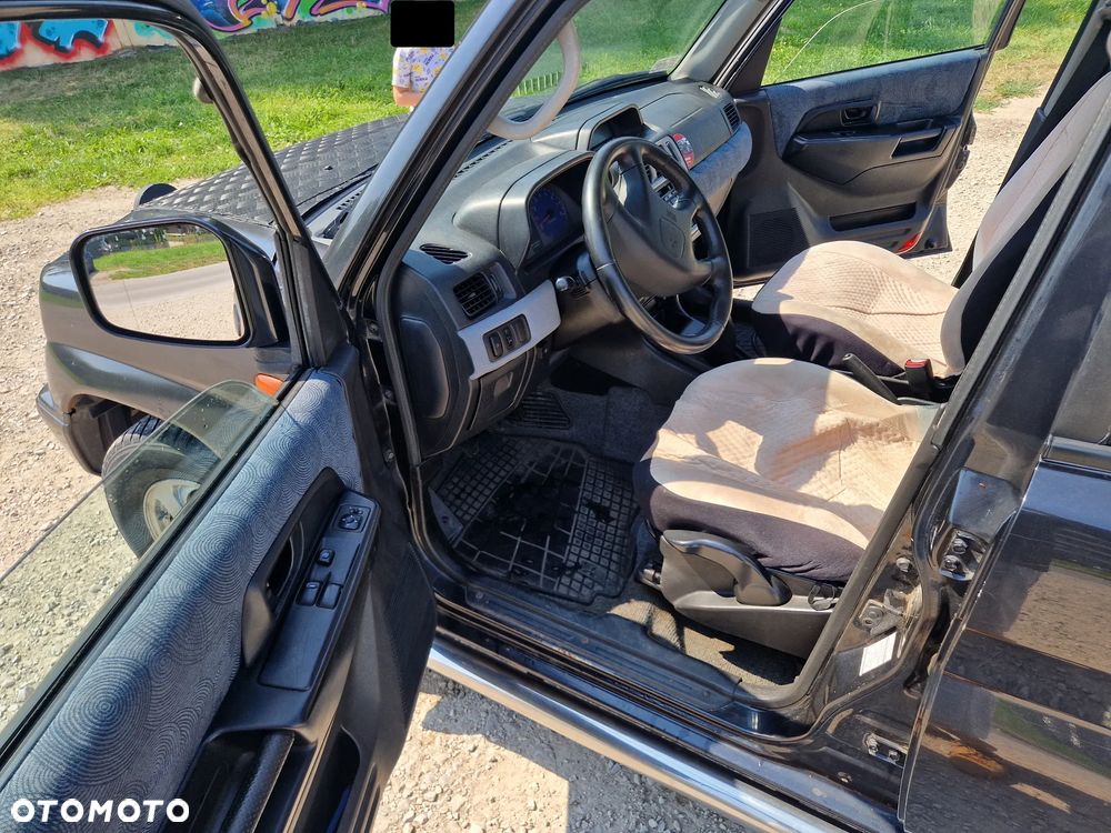 Mitsubishi Pajero Pinin 1.8 - 11