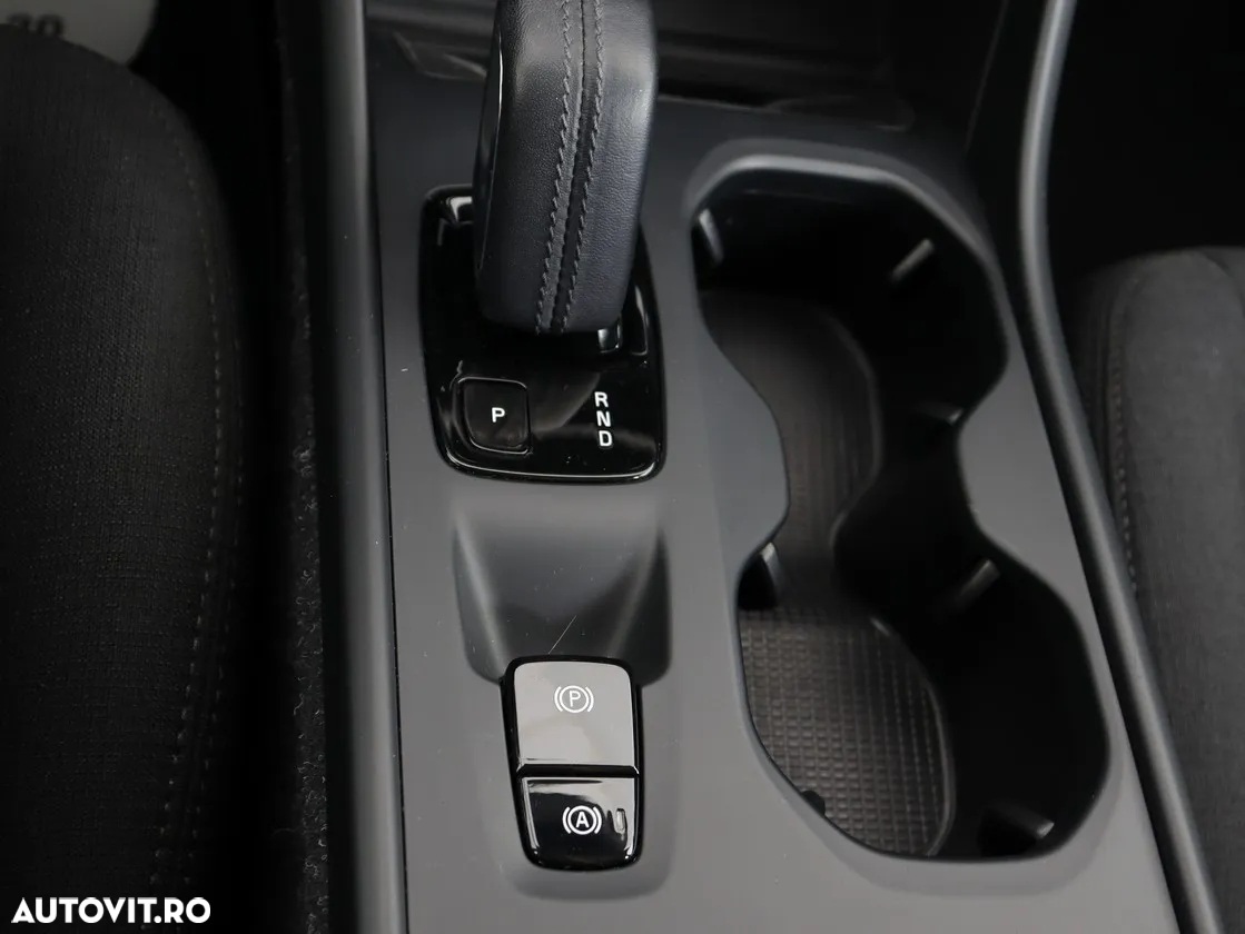 Volvo XC 40 T3 AT8 Momentum - 21