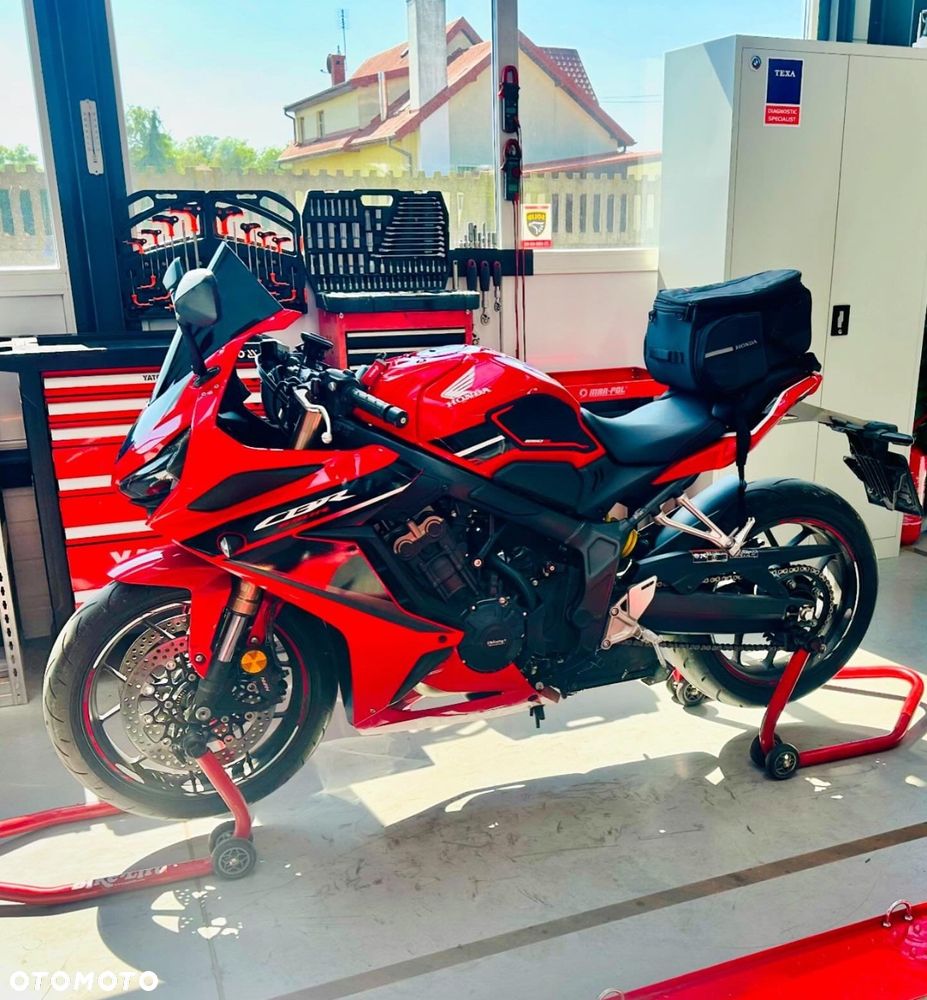 Honda CBR - 11