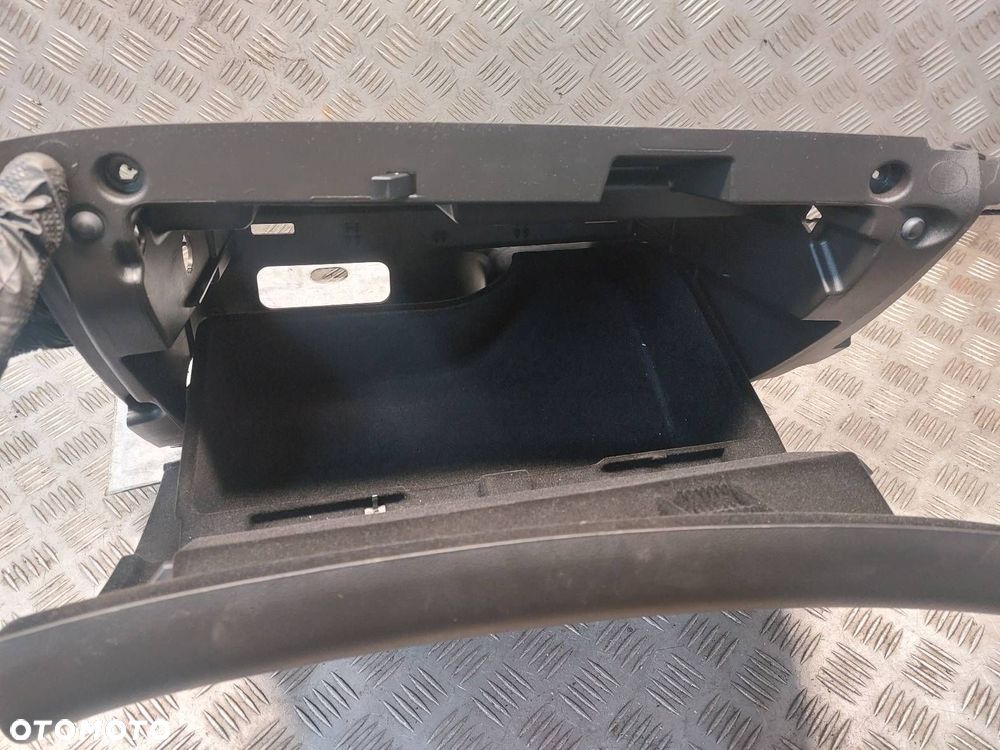 SCHOWEK PASAŻERA OPEL INSIGNIA A LIFT 1.6 T 13308550 13308554 1014668 - 8