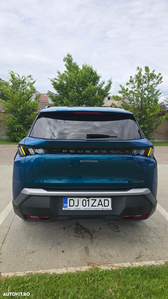 Peugeot 5008 1.2L Hybrid 145 e-DCS6 GT - 3