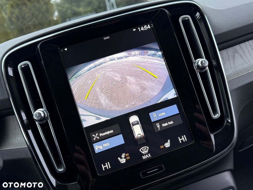 Volvo XC 40 D3 Momentum Pro - 24