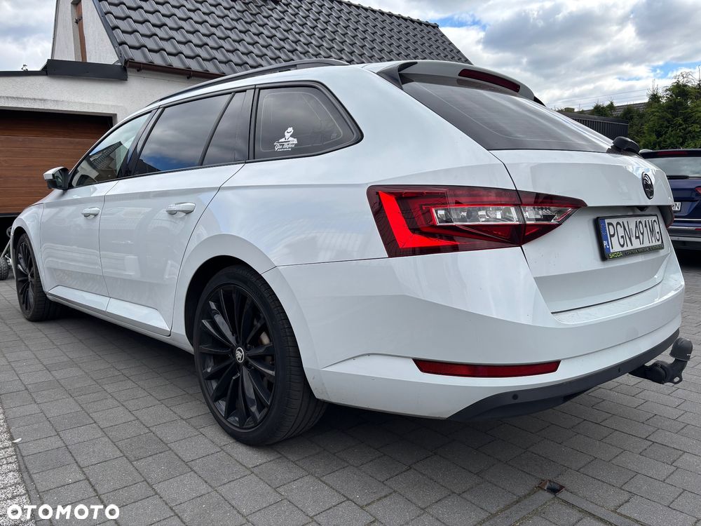 Skoda Superb 2.0 TDI DSG Style - 23