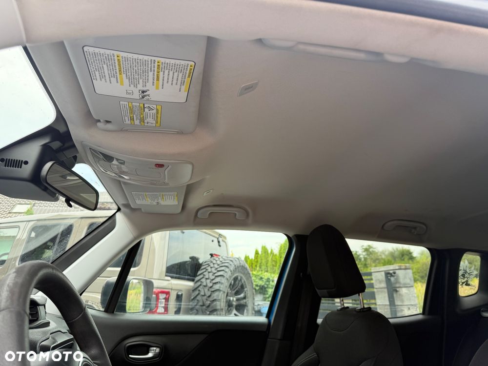 Jeep Renegade - 28