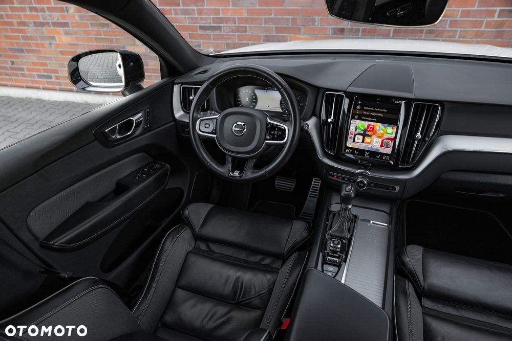 Volvo XC 60 D4 AWD Geartronic RDesign - 21