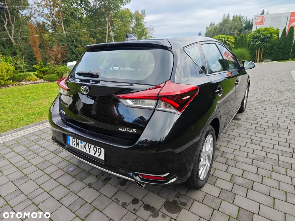 Toyota Auris 1.2 Turbo Design Edition - 8