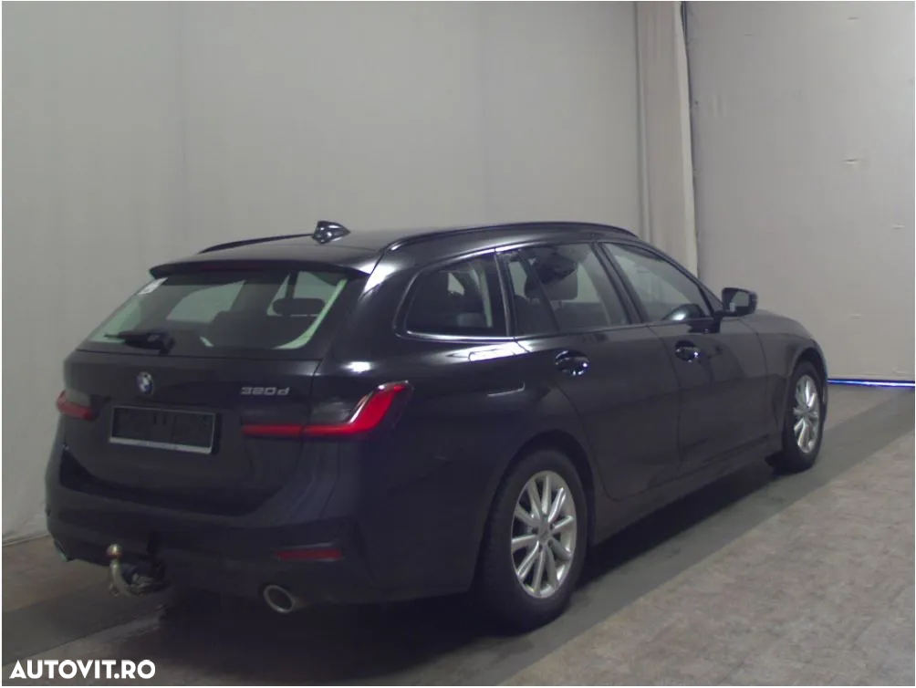 BMW Seria 3 320d Aut. Sport Line - 4