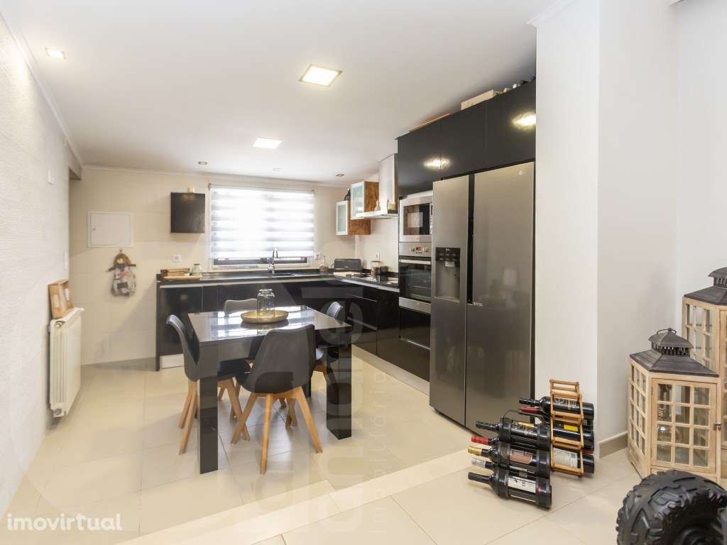 Moradia Térrea T2 Isolada, com Anexo T1, Garagem | Lote de 382 m² e... - Grande imagem: 4/24