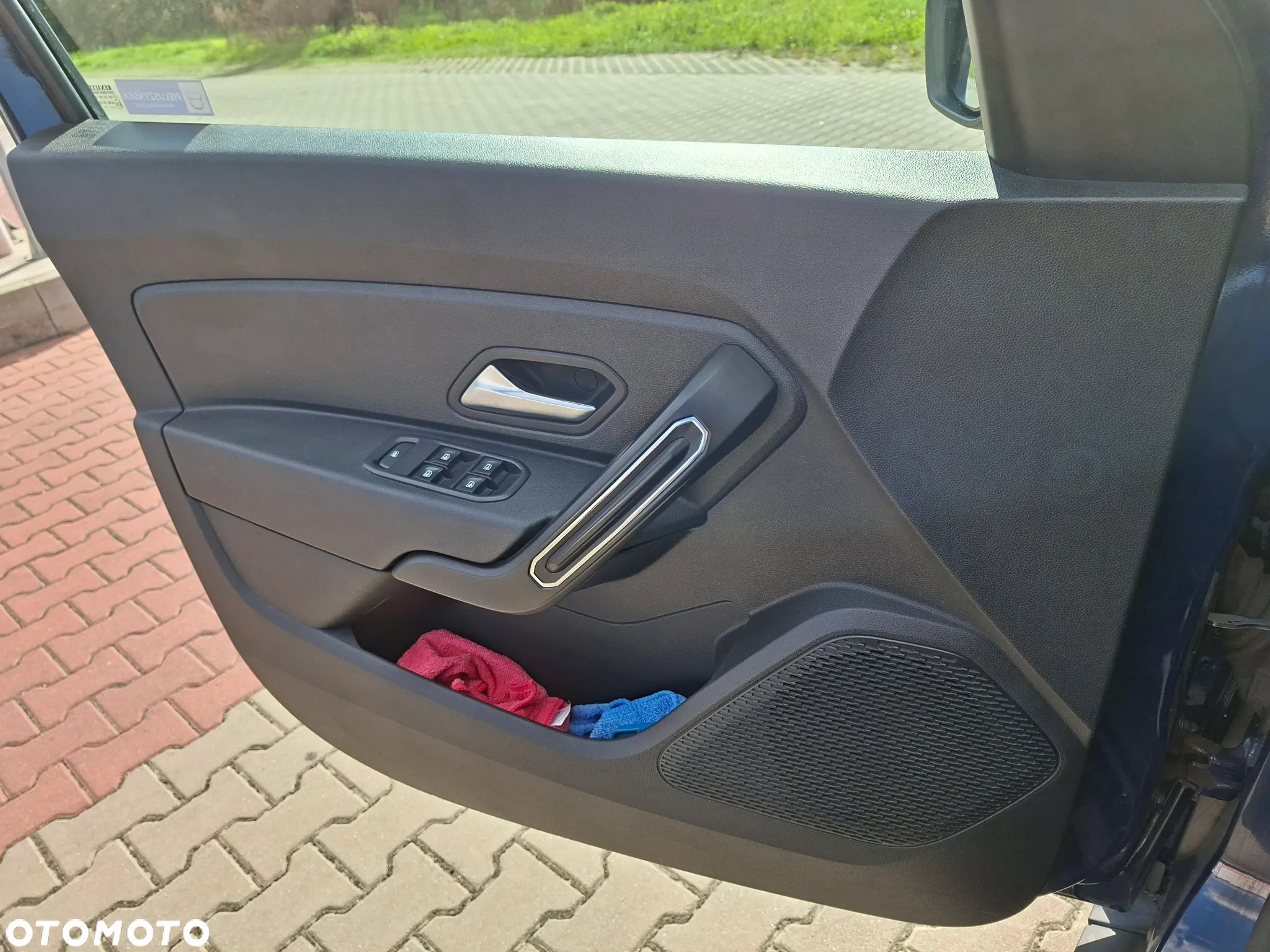 Dacia Duster 1.6 SCe Comfort - 10
