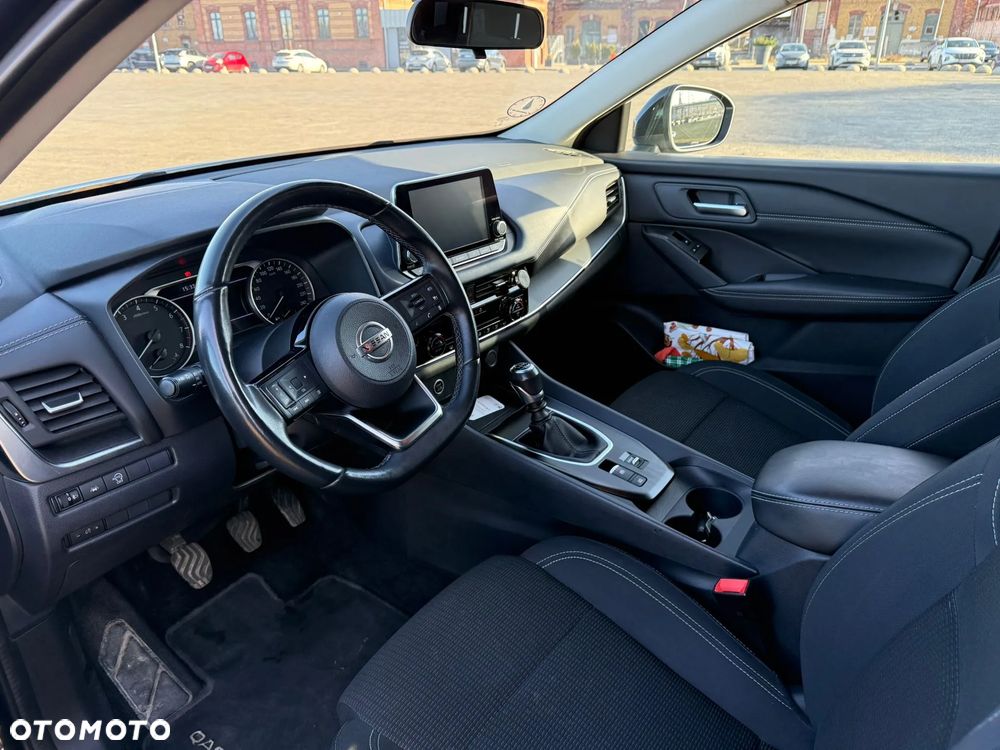 Nissan Qashqai 1.3 DIG-T N-Connecta - 32