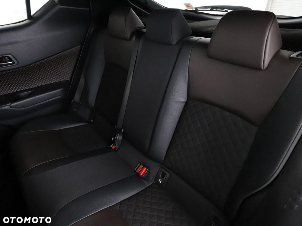 Toyota C-HR 1.8 Hybrid Dynamic - 18