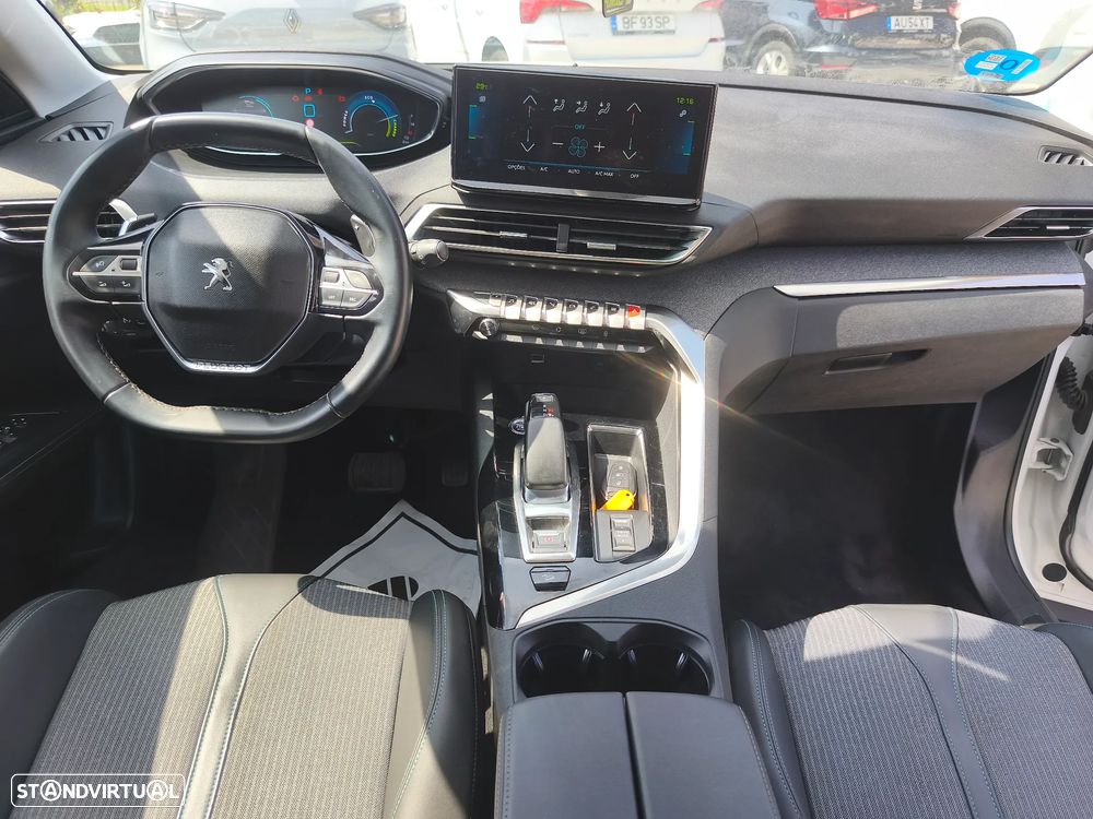 Peugeot 3008 1.6 Hybrid4 Allure Pack e-EAT8 - 13