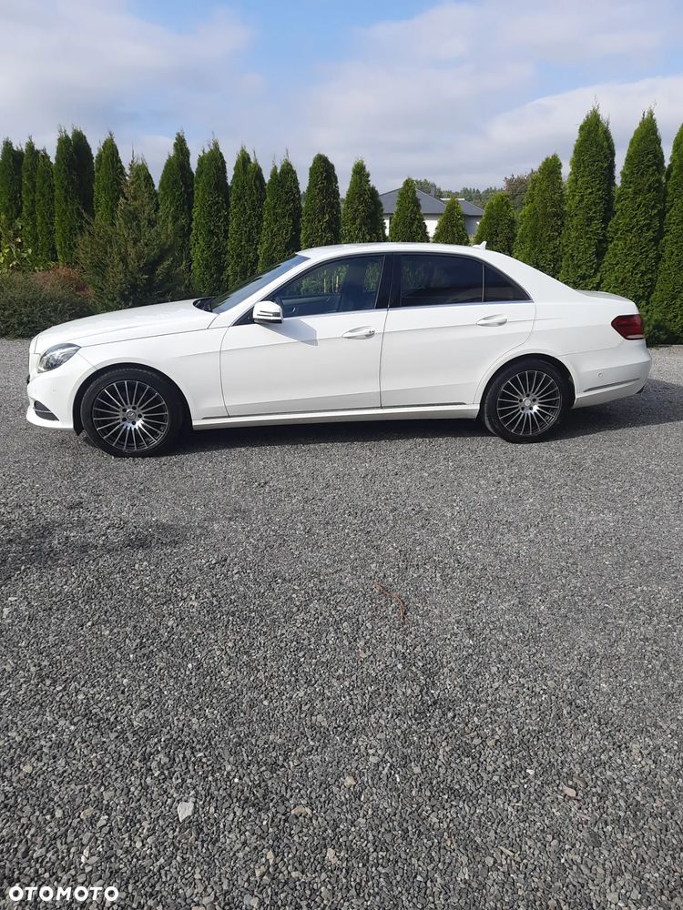 Mercedes-Benz Klasa E 250 T CDI DPF BlueEFFICIENCY Automatik Elegance - 13