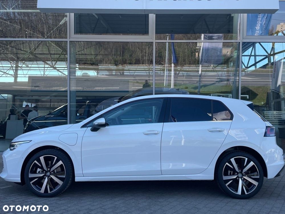 Volkswagen Golf - 4