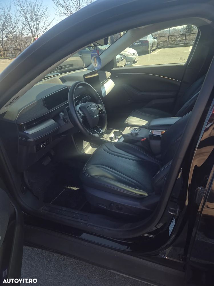 Ford Mustang Mach-E AWD Standard Range 198 kW Premium - 11