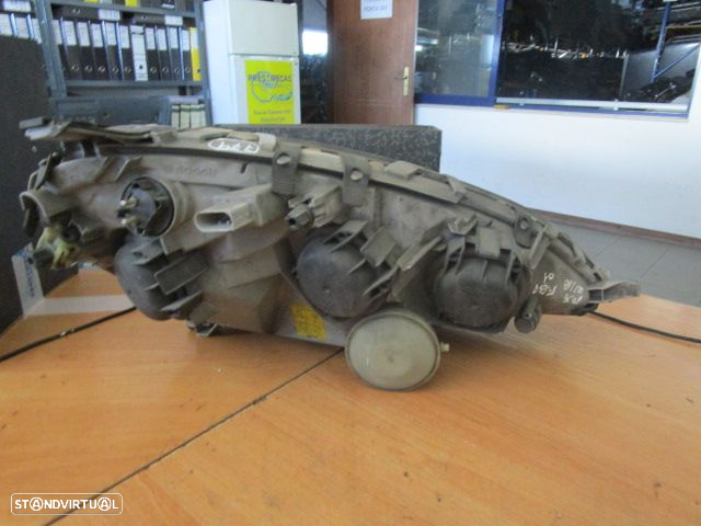 Farol 0301152201 MERCEDES W168 2001 ESQ H7 ORIGINAL - 2