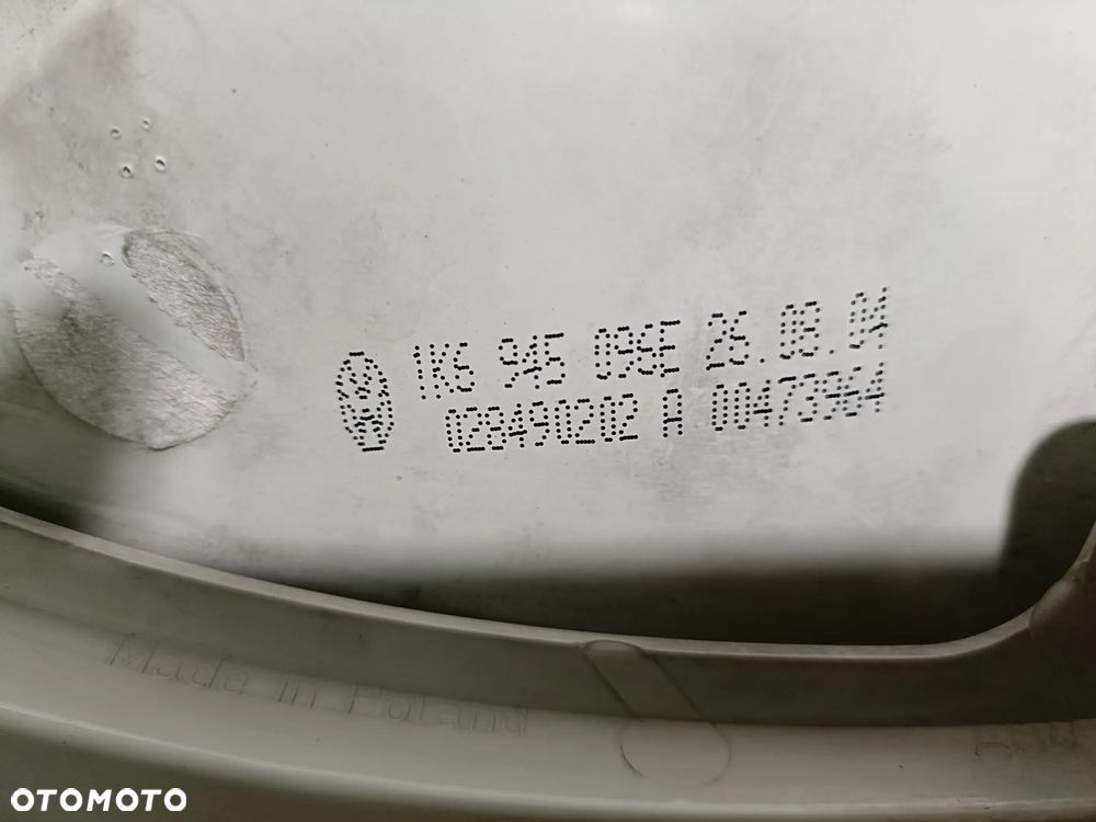 VOLKSWAGEN GOLF V 03-09 r. LAMPA PRAWY TYŁ PRAWA TYLNA W BŁOTNIK EU + - 6