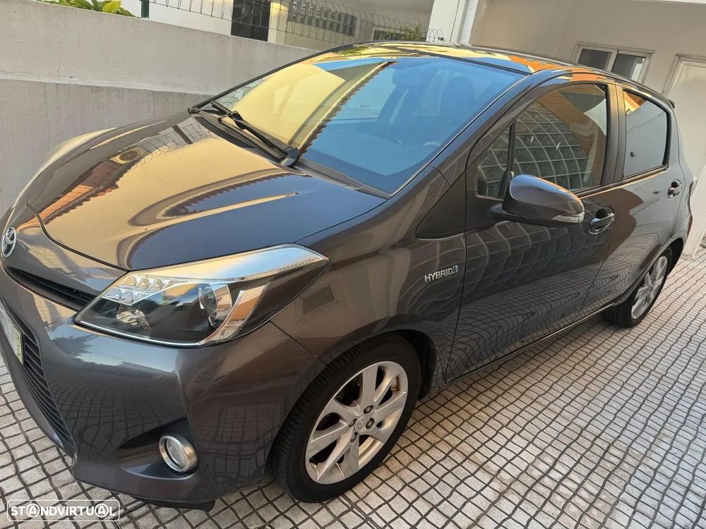 Toyota Yaris - 1